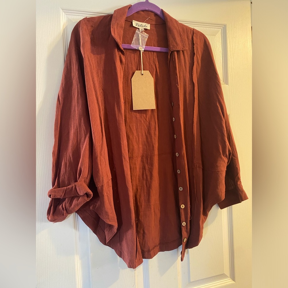 Listicle button down